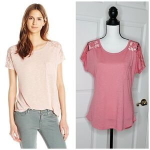 Paper + Tee lace trim shoulder top tee sz XL